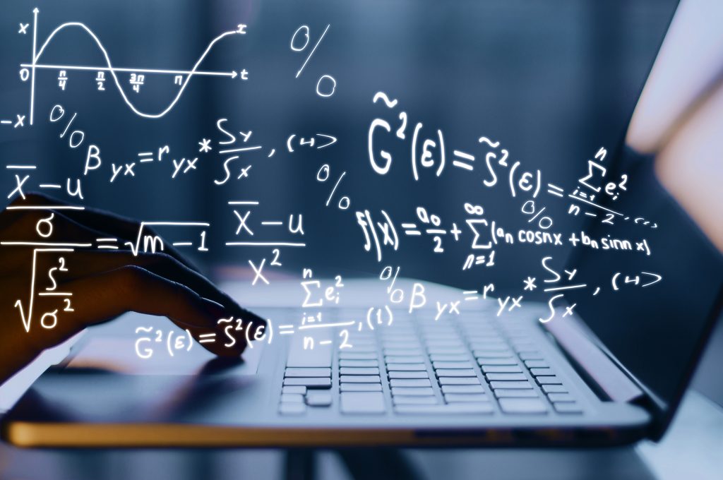 Explorando Conjuntos Enumerados: Elementos e Propriedades dos Conjuntos A, B e C