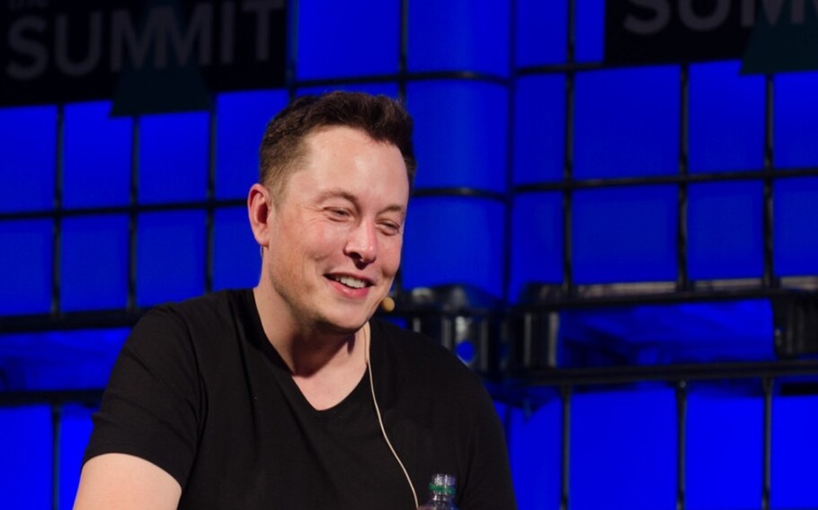 Elon Musk queria fundir OpenAI com a Tesla